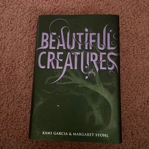Beautiful Creatures by Kami Garcia and Margaret Stohl Hardcover